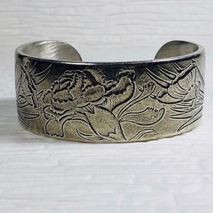 Salisbury Pewter Cuff Bracelet January Flower